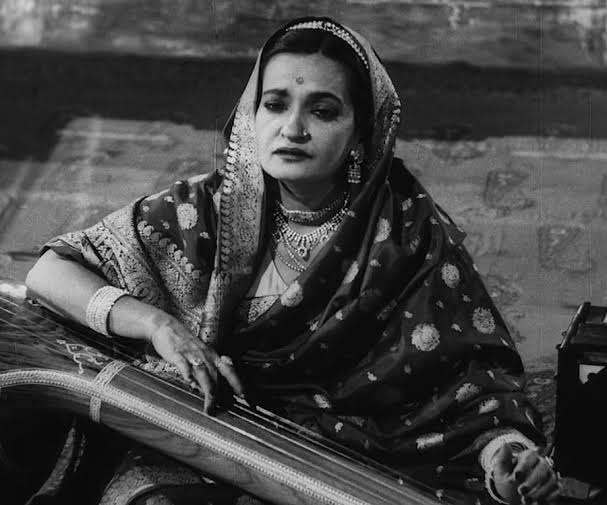Begum Akhtar: A star that shines in Lucknow